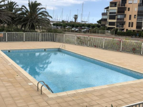 Saint Cyprien - T2 RDC 4P avec piscine, proche plage et port, parking privé, animaux admis - FR-1-793-7